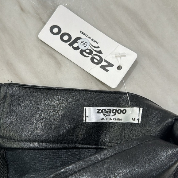 Zeago size medium leather look - Picture 3 of 6